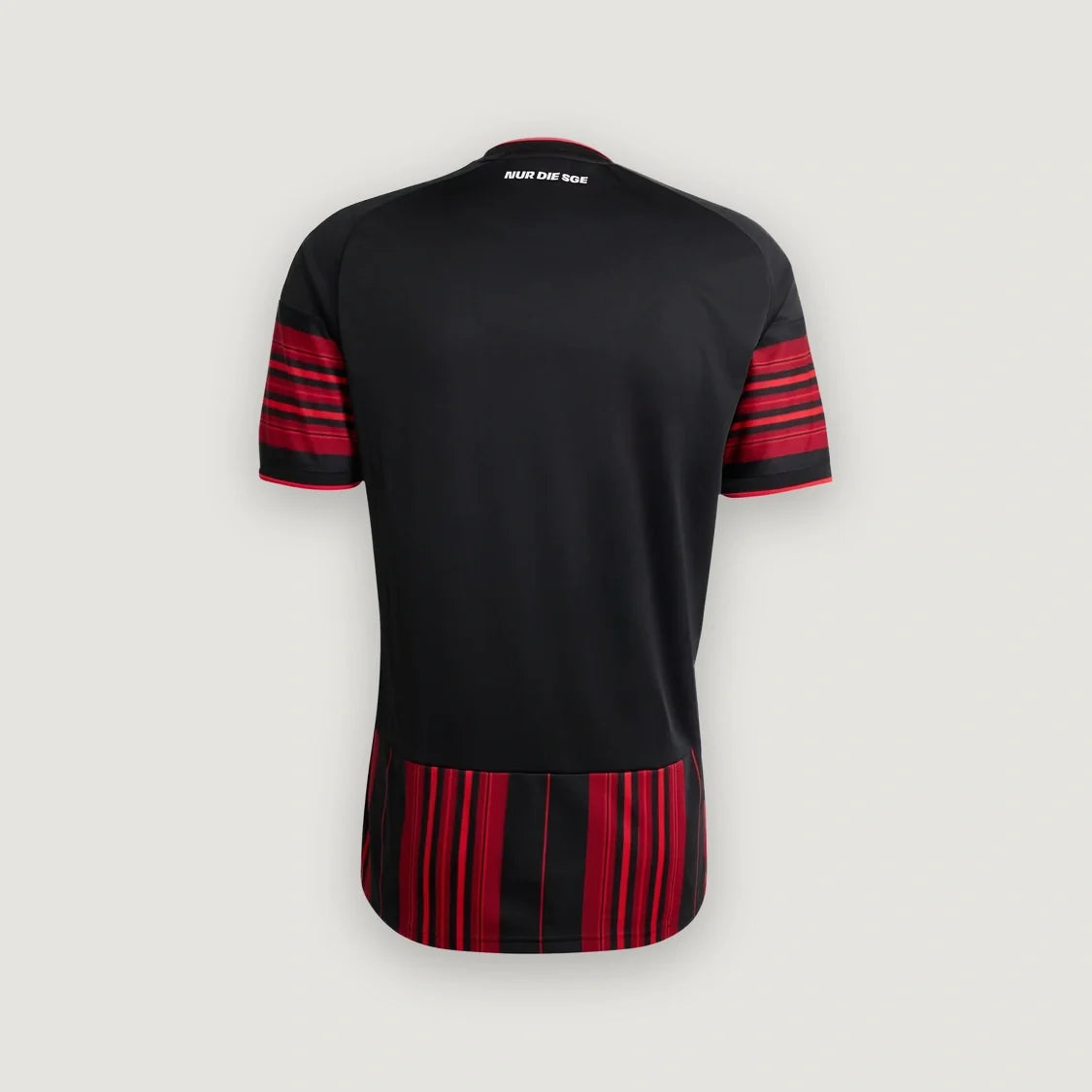 Eintracht Francfort – Maillot Domicile 2026/27 – Rouge, Noir