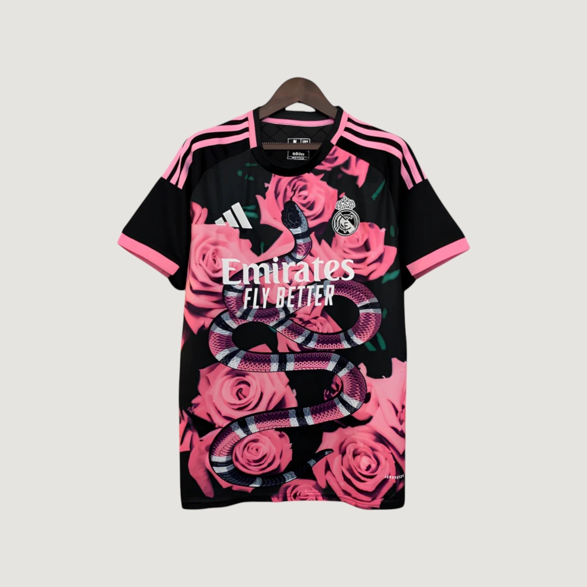 REAL MADRID – MAILLOT CONCEPT SERPENT 25/26 – NOIR & ROSE