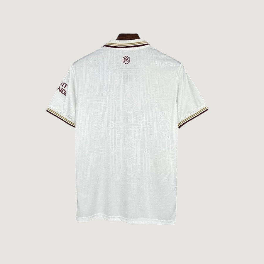 Arsenal – Maillot Extérieur 25/26 – Blanc & Bordeaux