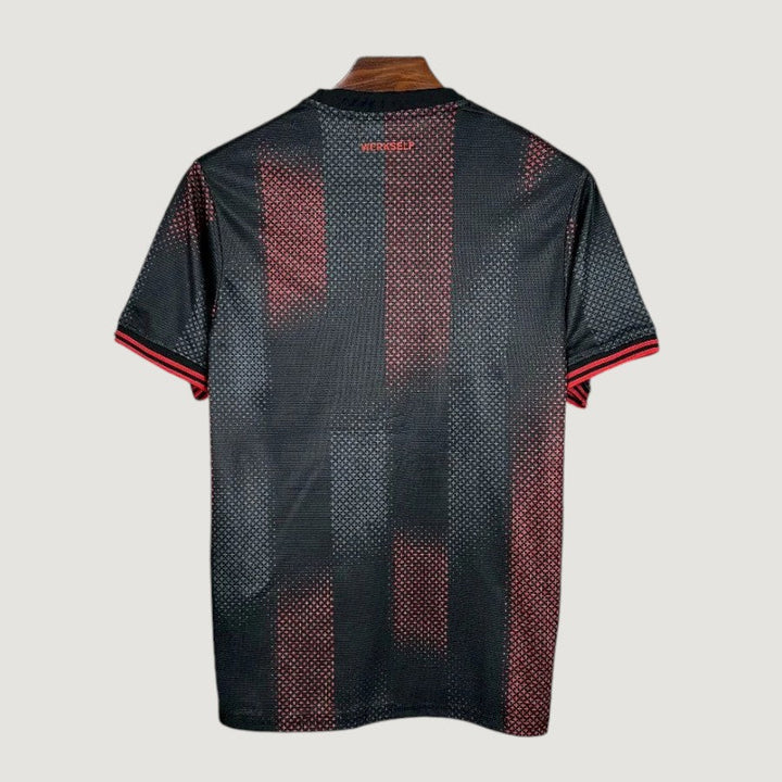 Bayer Leverkusen – Maillot Domicile 25/26 – Noir & Rouge