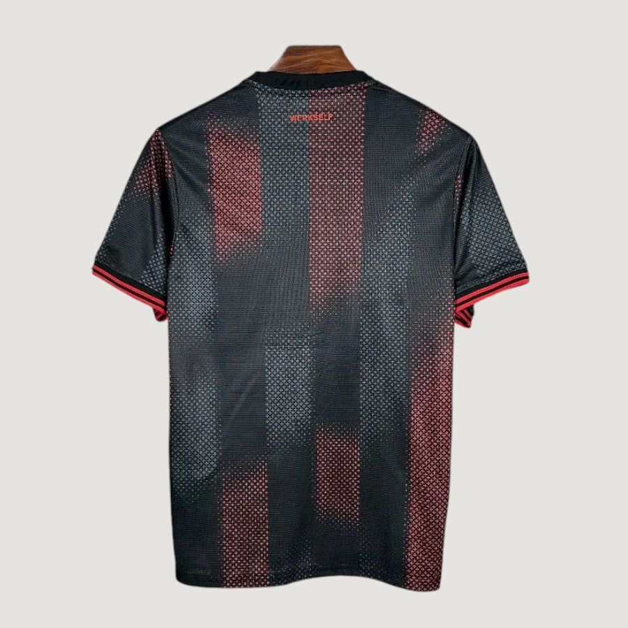 Bayer Leverkusen – Maillot Domicile 25/26 – Noir & Rouge